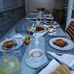فندق مبيت وإفطار Mourayio
