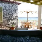 فندق مبيت وإفطار Mourayio 4*