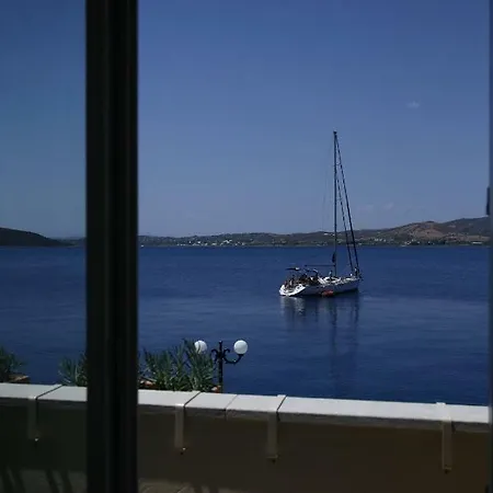 Bed & Breakfast Mourayio 4*