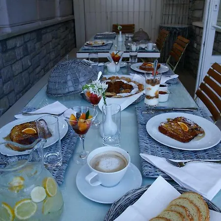 Alojamento de Acomodação e Pequeno-almoço Mourayio