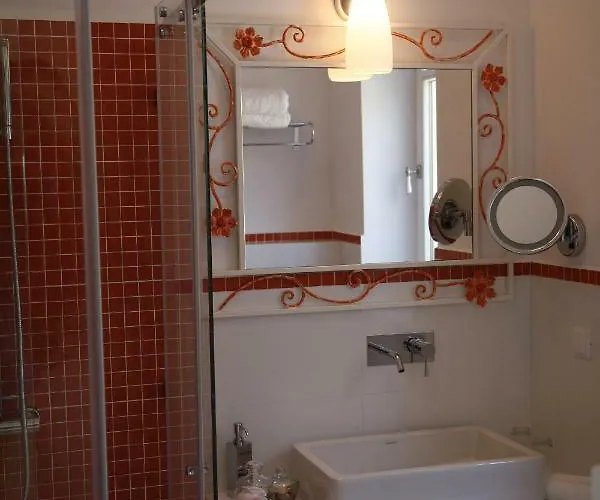 Mourayio 4* ארמיוני